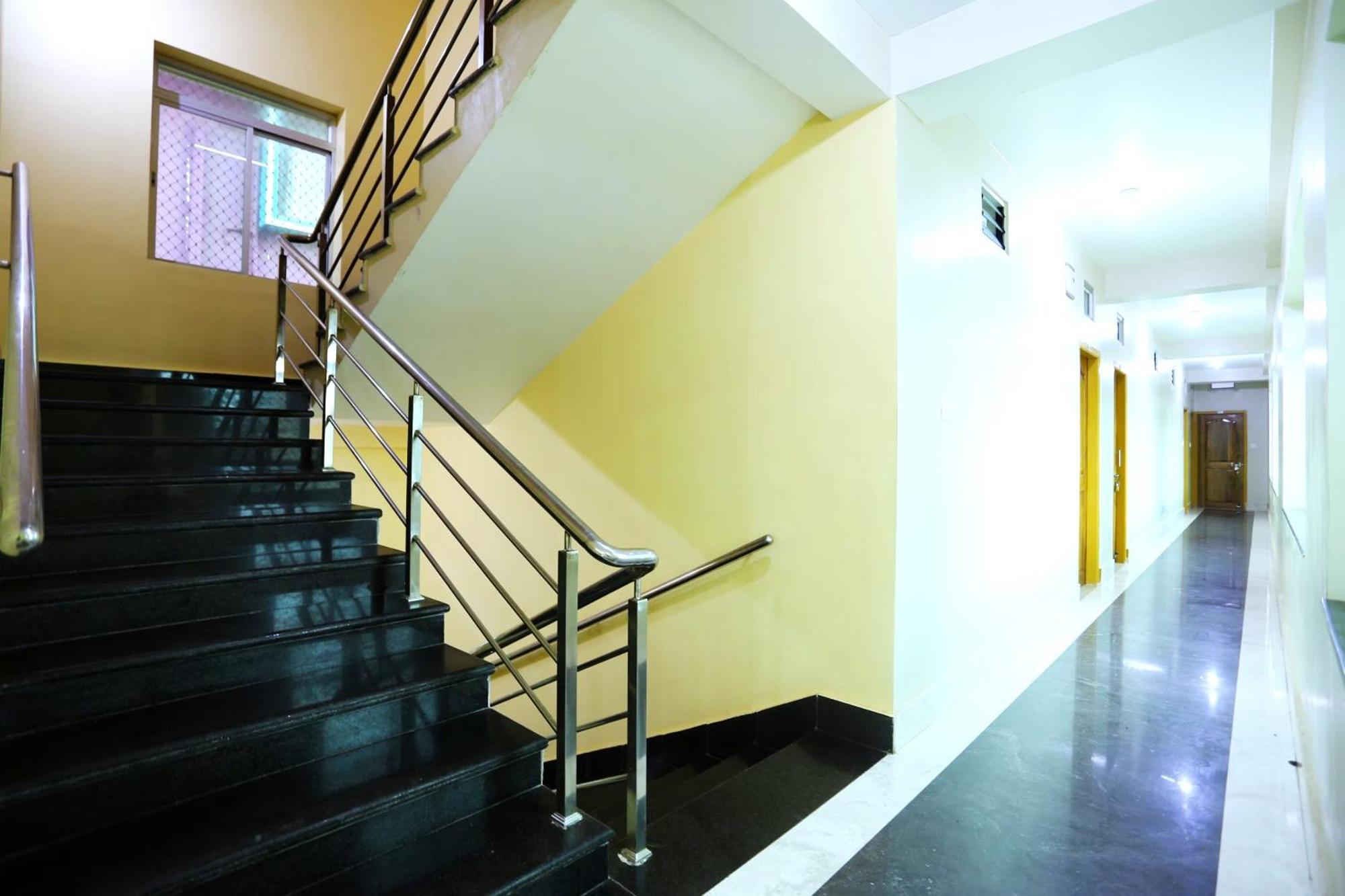 Goroomgo Krishna Residency Puri Near Sea Beach - Spacious Room With Excellent Service Awarded - Best Seller Buitenkant foto
