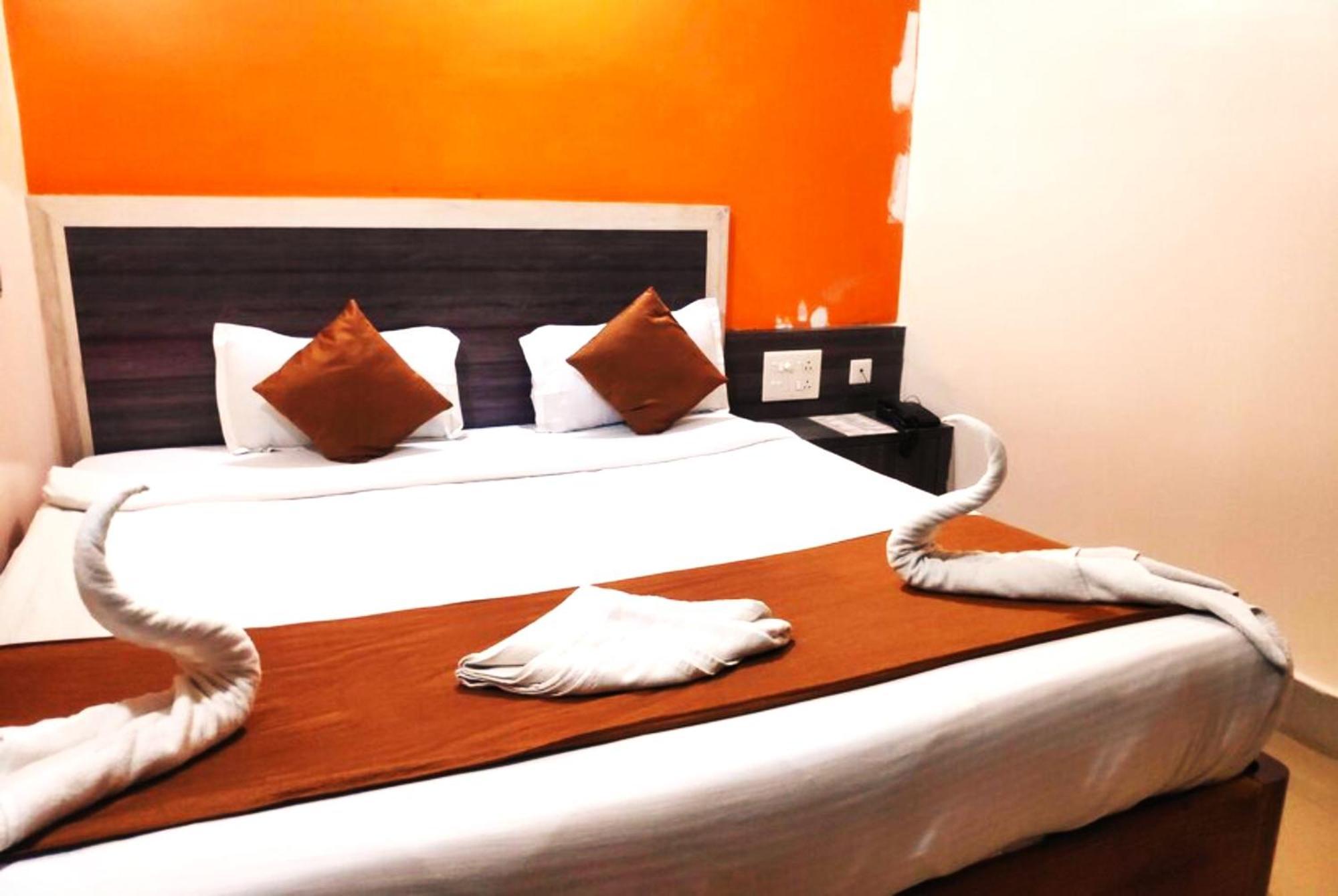 Goroomgo Krishna Residency Puri Near Sea Beach - Spacious Room With Excellent Service Awarded - Best Seller Buitenkant foto